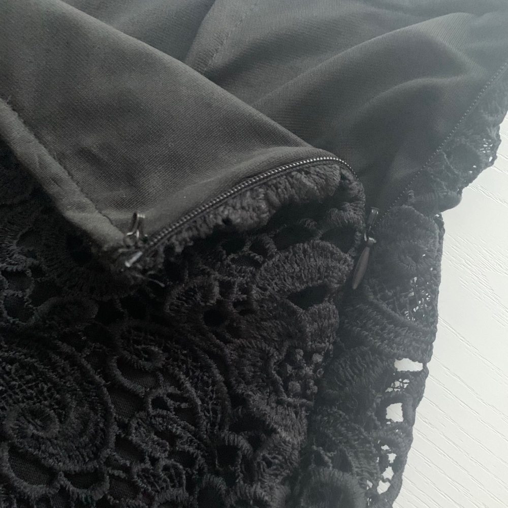 Blue Rain black lace shorts - Picture 4 of 4